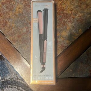 Infinity pro flat iron, new in box